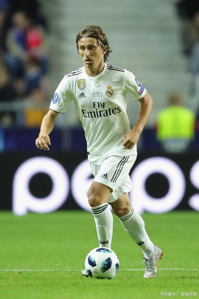 “回炉重造”两年后登日服畅销榜第1，却差评如潮