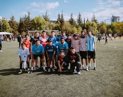 付出1300万美元签下三旬老将，结果火箭是让他到球队来打酱油的？