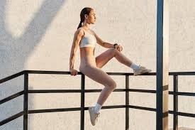 看一遍笑一遍 一个喊早了一个摔倒了 “小妖精”：你怎么炸胡看一遍笑一遍 一个喊早了一个摔倒了 “小妖精”：你怎么炸胡